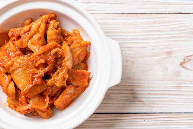 stir-fried pork with kimchi