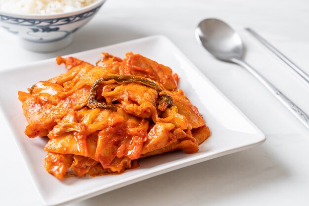 Photo stir-fried pork with kimchi