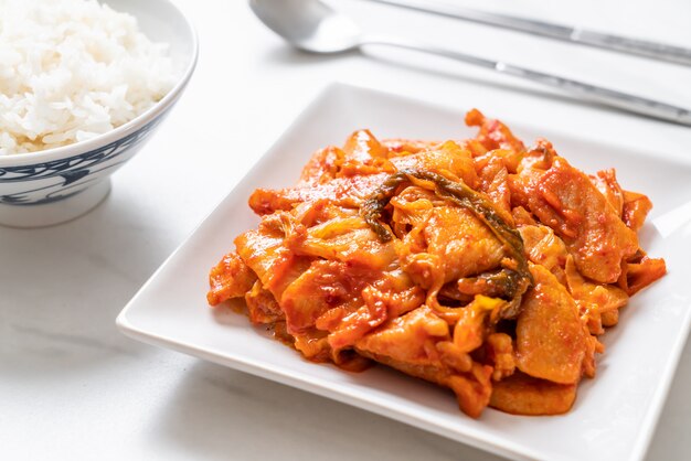 stir-fried pork with kimchi