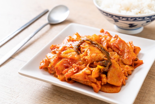 stir-fried pork with kimchi