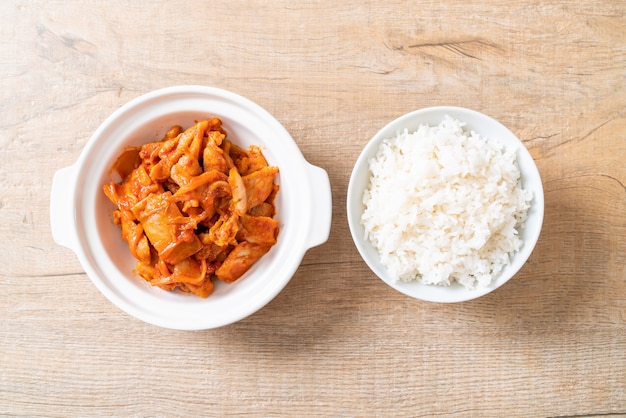 stir-fried pork with kimchi