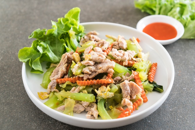 Stir-Fried Shanghai Noodle with Pork