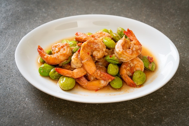 Stir-Fried Twisted Cluster Bean with Shrimp