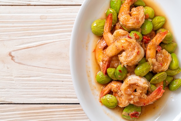 Stir-Fried Twisted Cluster Bean with Shrimp