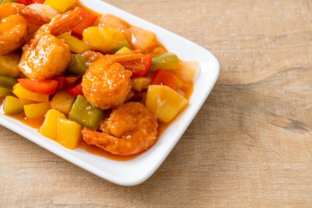 Stirfried sweet and sour with fried shrimp