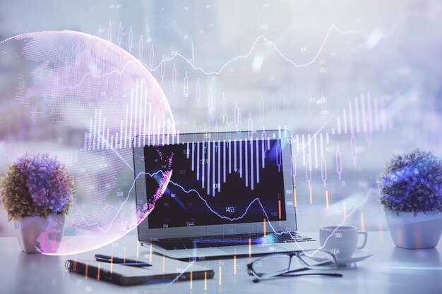 パーソナルコンピュータの背景に描かれた株式市場のホログラム マルチエクスポージャー 投資の概念