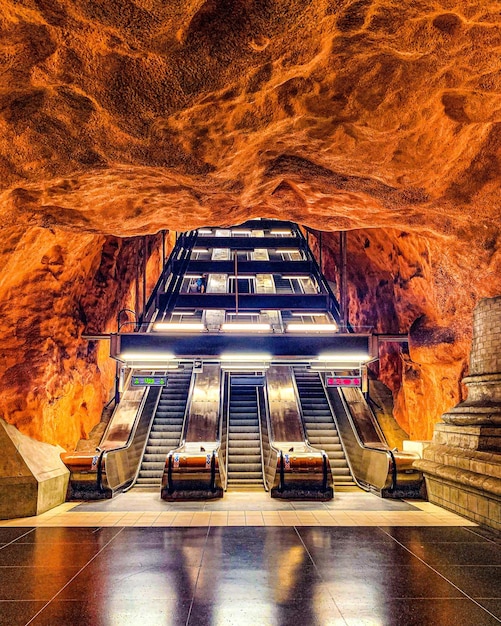 stockholm radhuset metro station