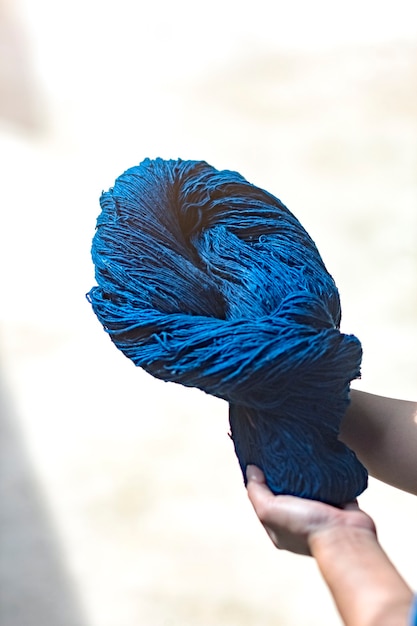 Stof die is geverfd met indigo Ready for weaving, Sakon Nakhon, Thailand