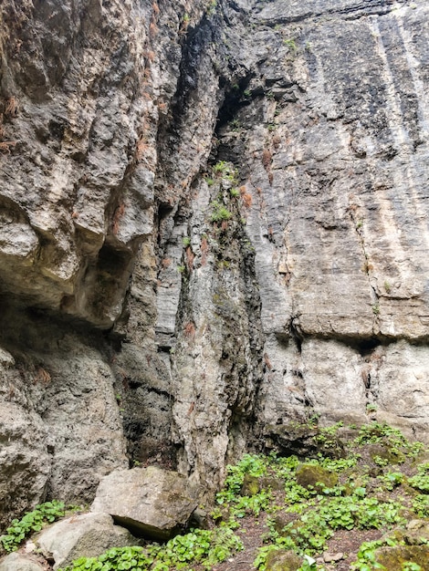 ストーンボウル峡谷ユニークな自然保護区ダゲスタンロシアの山々の風景の自然の峡谷