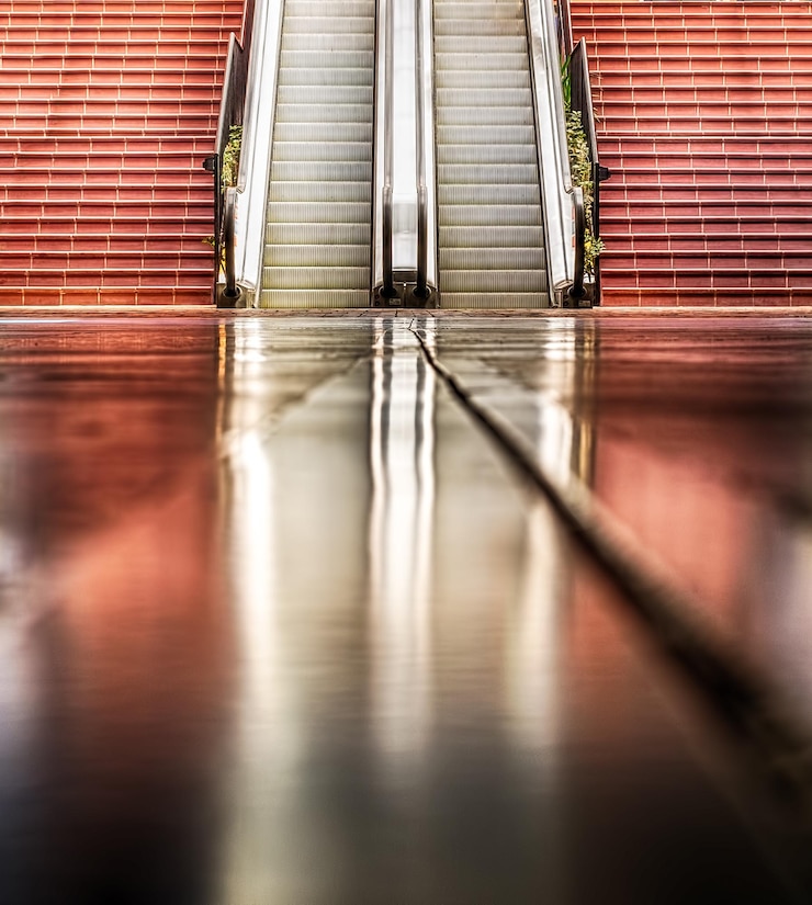 Photo stone stairs and escalators