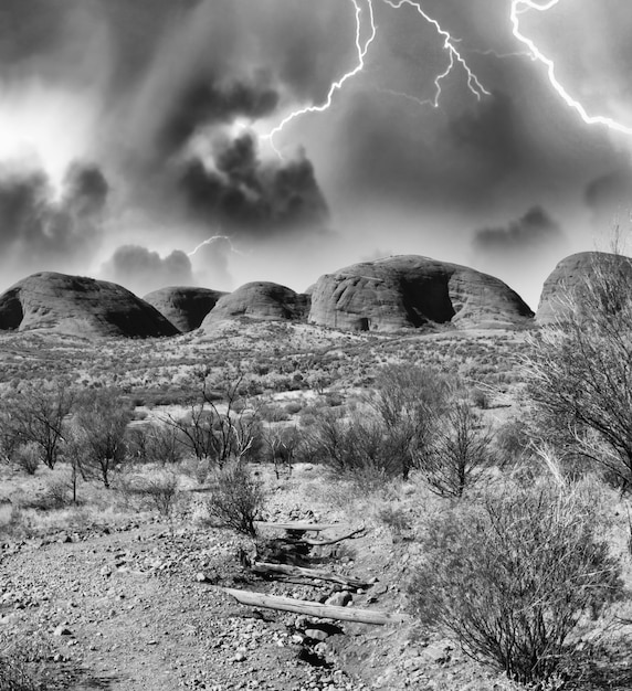 Tempesta nell'entroterra australiano.