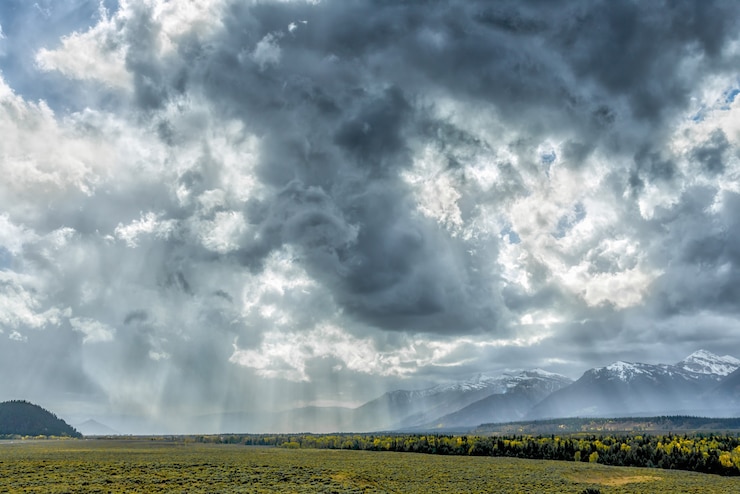 Photo stormy weather in the grand tetons national park