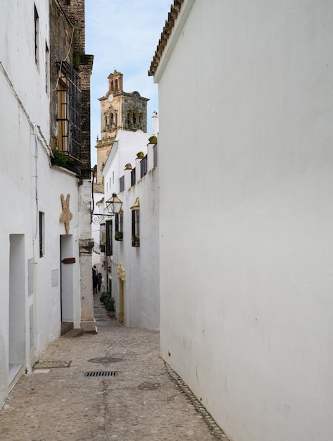 Straat in Arcos de la Frontera in de buurt van Cadiz, Spanje