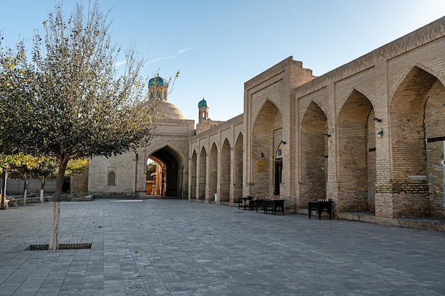 Straat in de oude stad Buchara in Buchara, Oezbekistan