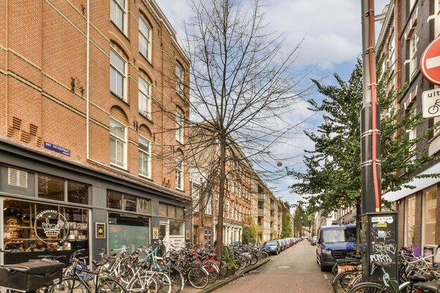 Foto straat te midden van gebouwen in de stad