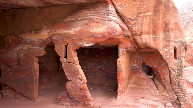 Straatgevels in Petra bij en in het huis Jordan World Heritage Site