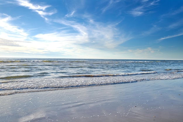 Strand en kust Strand en kust bij rustig weer