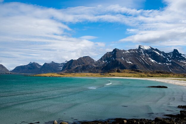 Foto strand op de lofoten