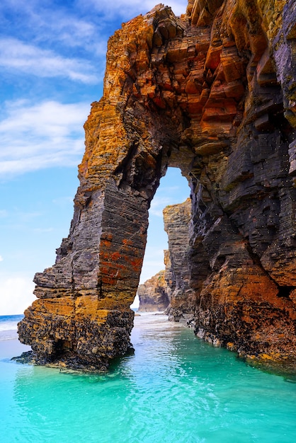 Strand van Playa las catedrales Catedrais in Galicië Spanje