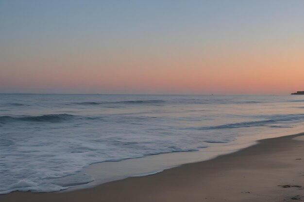 Strandbeeld net voor zonsopgang.