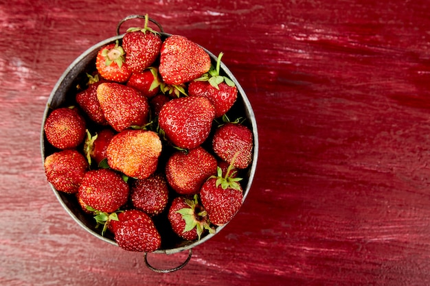 Strawberry in the bowl