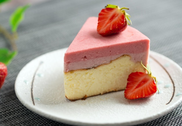 Strawberry cheesecake with jelly and fresh strawberries