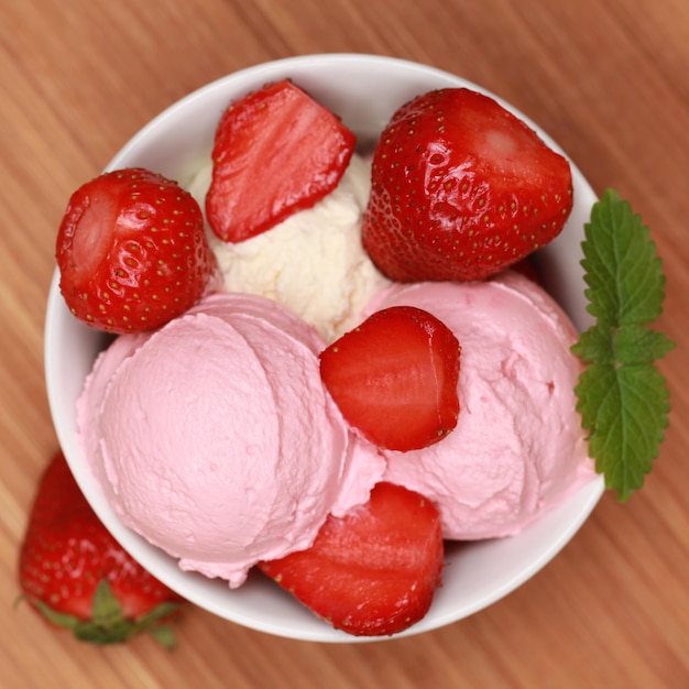 Strawberry ice cream