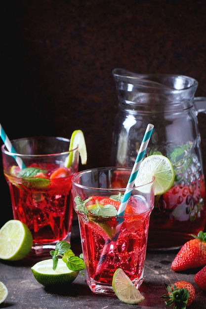 Strawberry lemonade in a glass