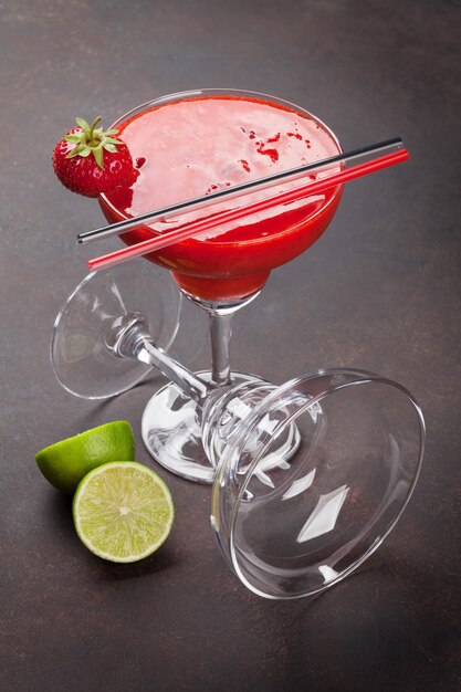 Strawberry margarita-cocktail