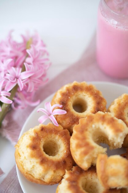 Strawberry milkshake cakes and pink hyacinths