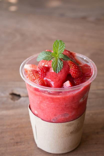 Strawberry smoothies 