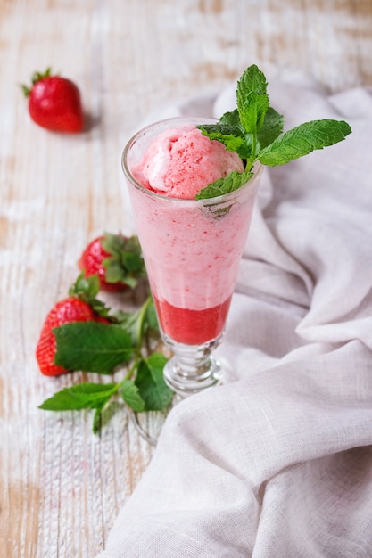 Strawberry sorbet with mint