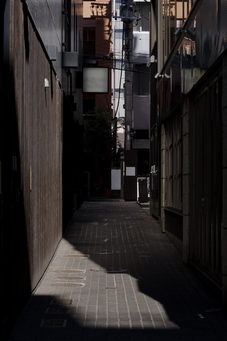 Photo street amidst houses
