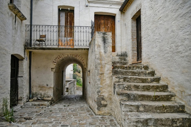 Photo a street in the historic center of aliano a old town in the basilicata region italy