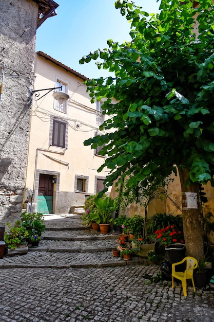 Photo a street in the historic center of maenza a medieval town in the lazio italy