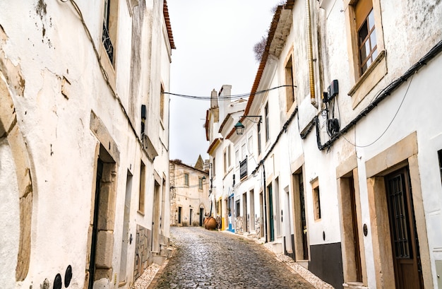 ポルトガルのエストレモスの旧市街の通り