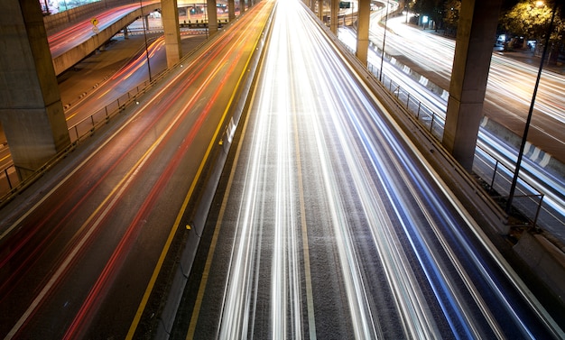 写真 夜の街灯