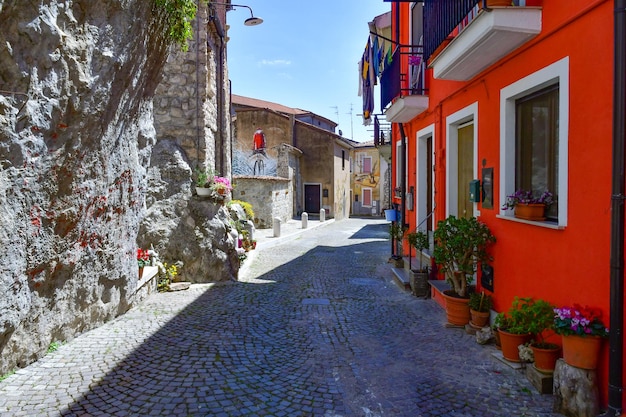 Photo a street in santangelo le fratte a village in basilicata in italy