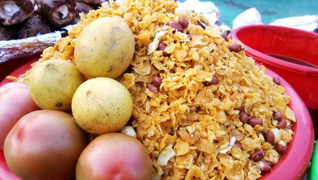 A street vendor selling a famous crispy snack - Churmura and namkeen bhujia