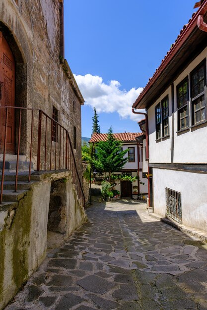 Улица с традиционными турецкими домами в Амасье