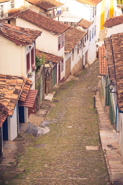 유명한 역사적 마을 Ouro Preto, Minas Gerais, 브라질의 거리