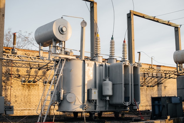 Stroomtransformator op het elektrische onderstation