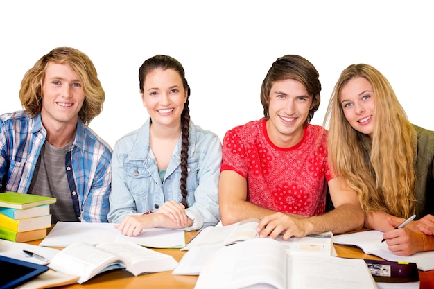 Studenten die huiswerk in bibliotheek maken tegen witte achtergrond met vignet