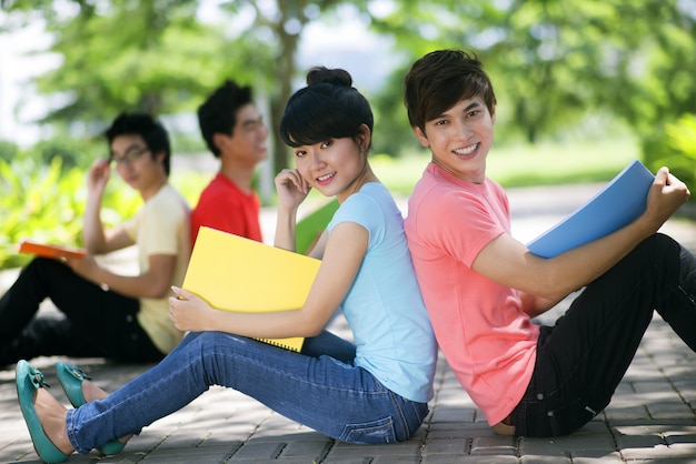 写真 学校の生徒たち