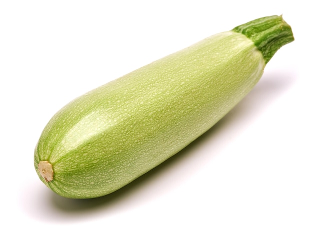 Studio shot van courgette merg geïsoleerd op een witte achtergrond