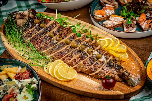 レストランでめ込んだカープフィッシュ