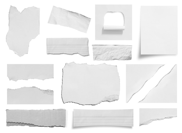 stukjes gescheurd papier achtergrond met kopieerruimte voor tekst