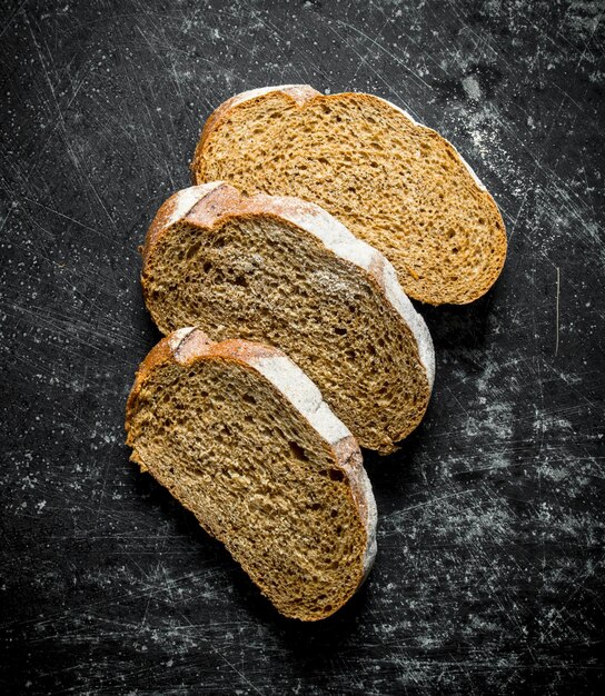 Foto stukjes roggebrood