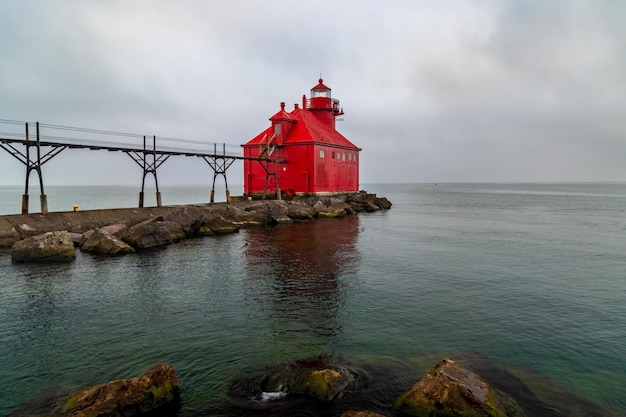 Sturgeon Bay Ship Canal Pierhead Lighthouse in Door County Wisconsin, VS