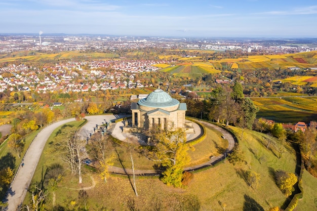 Stuttgart grabkapelle grafkapel wurttemberg rotenberg wijngaard luchtfoto weergave reizen in duitsland